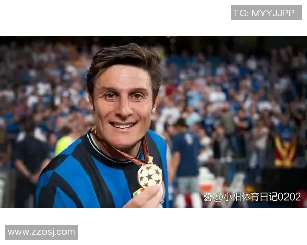 《传奇脚步：一位足球巨星的成长与荣耀之路》