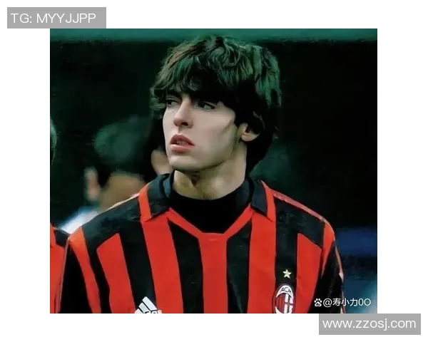 足球传奇：球星背后的辉煌历程与传奇故事解析